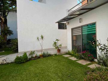 Casa Amueblada en Renta en Colonia Lomas de Atzingo, Cuernavaca, Morelos