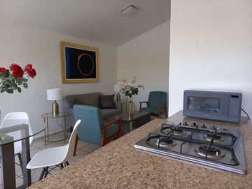 DEPARTAMENTO AMUEBLADO EN RENTA, RINCONADA SANTA RITA, PLAZA MEXICO, ZAPOPAN