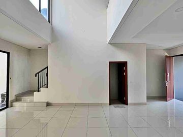 Rumah High Ceiling di cluster Prestigia, Eminent dekat IPEKA, QBIG, ICE BSD