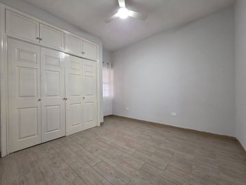 HERMOSA CASA EN RENTA MUY CERCA DEL CONSULADO