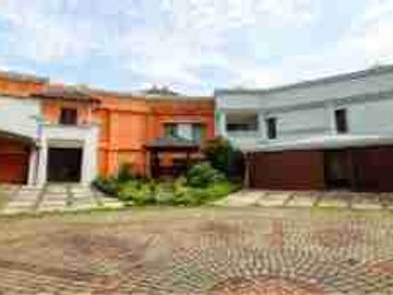 Di jual Rumah mewah di tangsel
