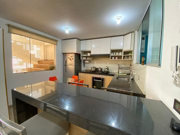 VENTA DE DEPARTAMENTOS PARA FAMILIA GRANDE ( 1ER, 3RO, 4TO PISO)
