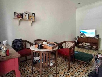Dijual Rumah di Cirendeu
