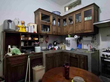 Dijual Rumah di Cirendeu