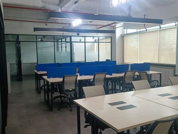 Sewa Kantor 209 m2 Full Furnish di Menara Rajawali Mega Kuningan