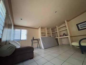 CASA UNIPLANTA A CAMPO DE GOLF, VILLAS DE IRAPUATO