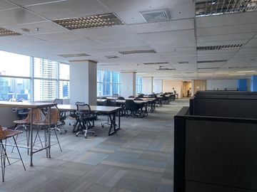 Sewa Kantor 605 m2 Furnish di Menara Caraka Mega Kuningan, Hrg Affordable