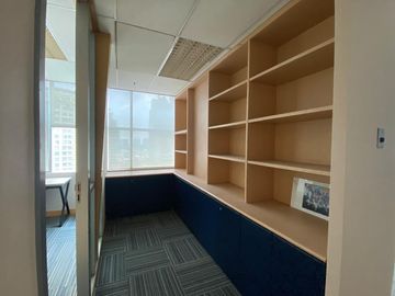 Sewa Kantor 605 m2 Furnish di Menara Caraka Mega Kuningan, Hrg Affordable