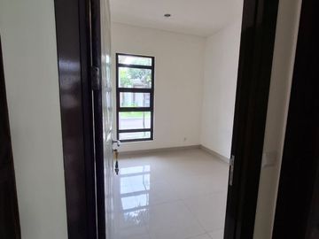 Dijual Rumah Lingkungan Nyaman Aman dan Asri Siap Huni Lokasi di Podomoro Park Cluster Padmagriya Bandung
