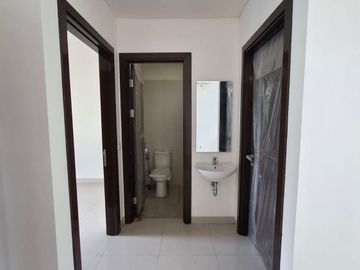 Dijual Rumah Lingkungan Nyaman Aman dan Asri Siap Huni Lokasi di Podomoro Park Cluster Padmagriya Bandung