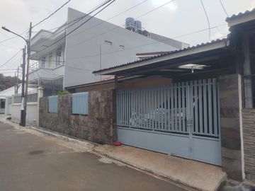 Dijual rumah di daerah tomang jakarta barat (komplek migas)