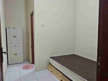 kos aktif kamar 15 semua kamar mandi dalam di mertojoyo merjosari arah dinoyo dekat ke semua kampus besar malang kondisi aktif