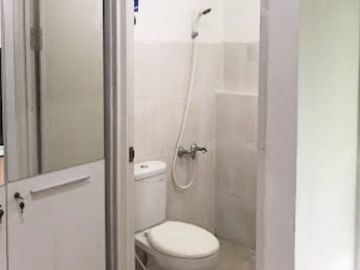 SEWA STUDIO FURNIS MINIMALIS APARTEMEN EDUCITY