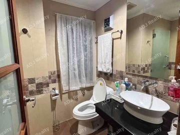 Sapphire residences BGC 4BR unit