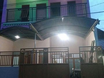 Dijual Rumah Terawat 3 Lantai di Graha Sunan Ampel Wiyung Surabaya
