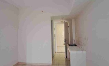 Jual Murah studio di apartemen the Springlake Summarecon Bekasi