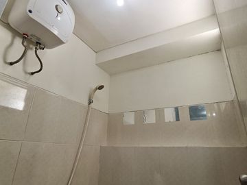 SEWA STUDIO FURNIS MINIMALIS APARTEMEN EDUCITY