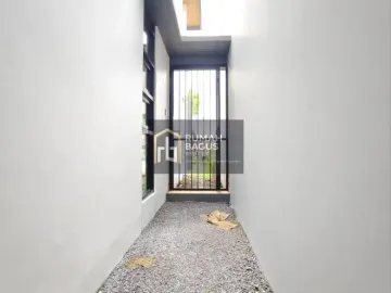 Rumah Baru Modern Tropical Area Antapani Bandung Kota Lokasi Dkt ke Arcamanik