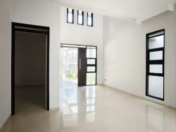Rumah Baru Modern Tropical Area Antapani Bandung Kota Lokasi Dkt ke Arcamanik