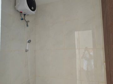 Disewakan Murah Rumah Sudah ada Kitchen set dan AC di Citra Garden serpong