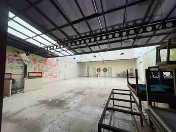 Disewakan Bangunan Ex Cafe Di Narogong Bekasi Selatan