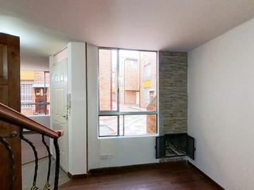 Casa en venta Usaquen  - Bacata Reservado   74 m²,  $411.000.000 Parqueadero Propio