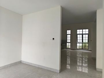DIJUAL RUMAH DI KOMPLEK JEWEL PARK JALAN STARBAN