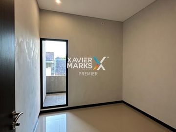 Dijual Rumah Baru Modern Minimalis di Araya Golf Malang