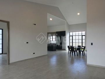 Casa de venta por estrenar en Checa