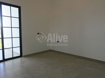 Casa de venta por estrenar en Checa