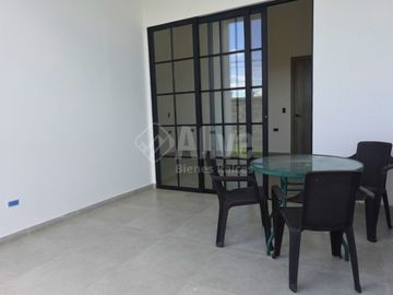 Casa de venta por estrenar en Checa
