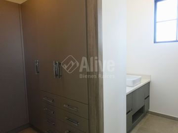 Casa de venta por estrenar en Checa