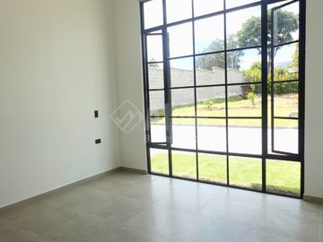 Casa de venta por estrenar en Checa