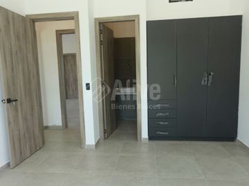 Casa de venta por estrenar en Checa