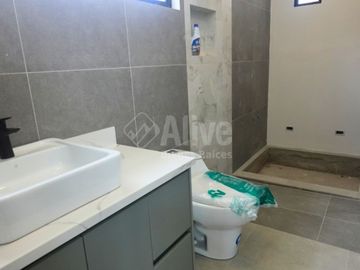 Casa de venta por estrenar en Checa