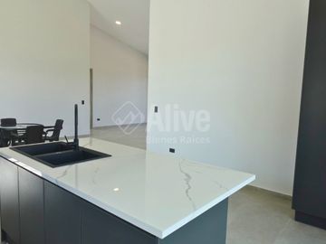 Casa de venta por estrenar en Checa