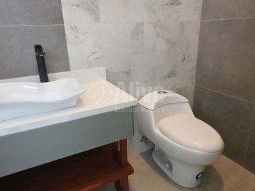 Casa de venta por estrenar en Checa