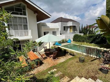 Rumah Villa Aktif Di Dago Resort Ada Kolam Renang Lingkungan Aman