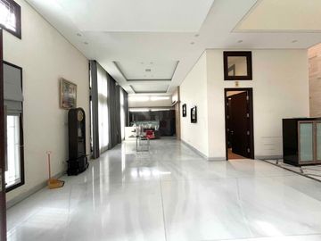 Rumah Pakuwon Indah The Mansion Granada dkt citraland dan graha family