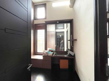Rumah Pakuwon Indah The Mansion Granada dkt citraland dan graha family