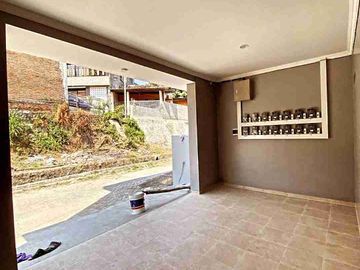 kost exclusive 13 kamar full furnish di belakang kampus UNS