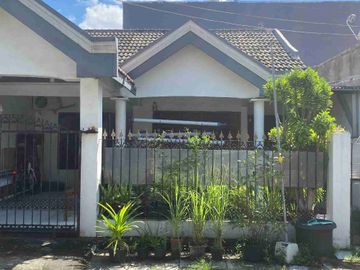 Dijual rumah 1,5 Lt di Ketintang dekat sekolah Al Hikmah & Polda Jatim