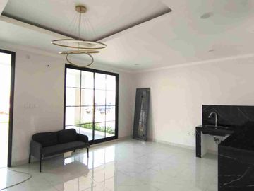 Dijual Rumah 2LT Brand New Modern Classic European Lebar 6m² Cicilan Mulai 7Jt-an