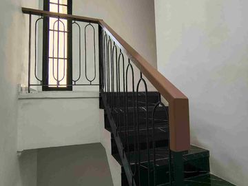 Dijual Rumah 2LT Brand New Modern Classic European Lebar 6m² Cicilan Mulai 7Jt-an