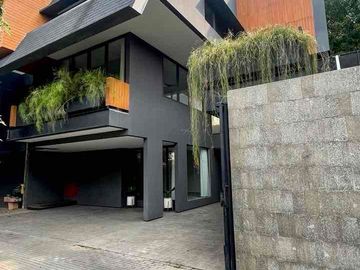 Jual Brand New Townhouse Modern Tropis 224m2 di Kemang Dalam