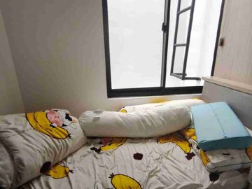 rumah 3 lantai full furnished 4,5x10 full water heater