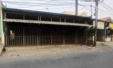 Disewakan Ruang Usaha Pinggir Jalan Utama Ramai Dan Hidup 24 Jam Full Di Rawa Lumbu. Kota Bekasi