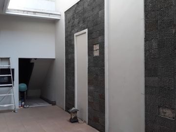 Rumah Mewah Classic Siap Huni di Graha Famili, Surabaya Barat