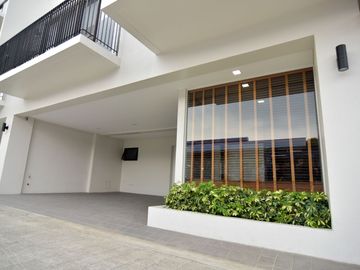 For Sale! Cubao Highend Townhouse with Amenities 42M -AJCH