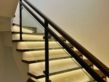 3-Storey Single Detached with Roof deck at Katarungan Village (Araneta)